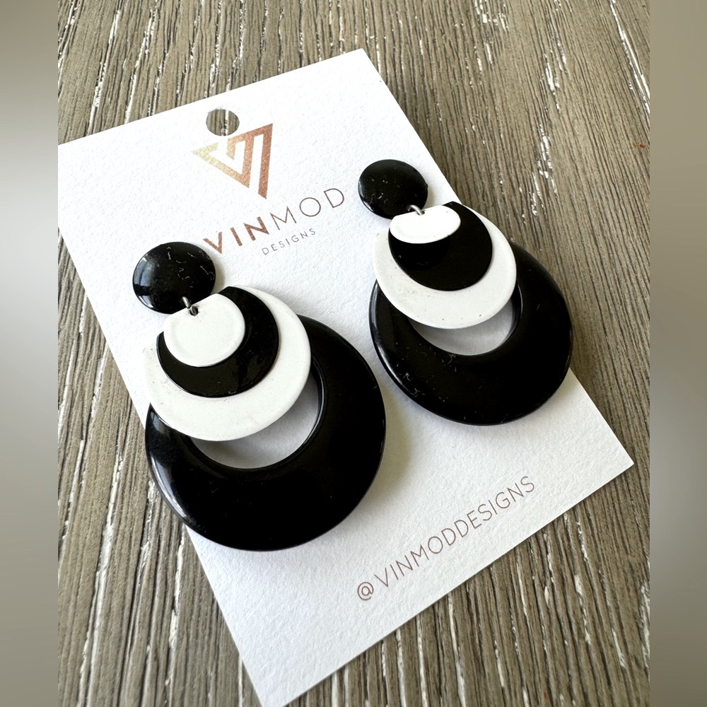 VINMOD Designs 1970s one of a kind redesigned black and white Earrings